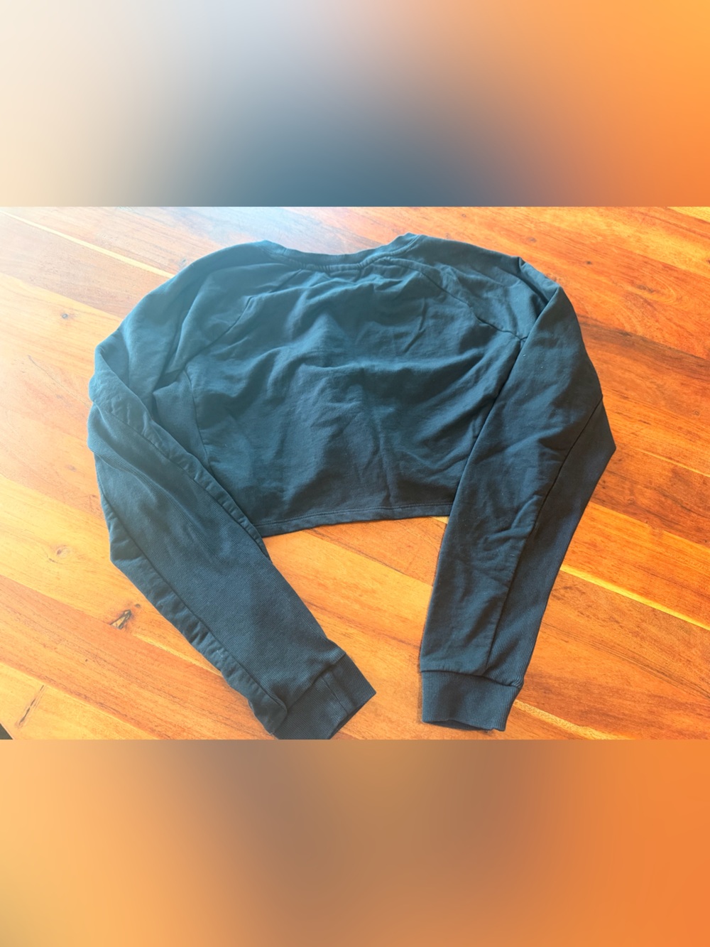 Gymshark Black Cropped Sweatshirt with Small White Logo - Picture 5 of 6